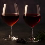 Nebbiolo vs Sangiovese, two glasses side by side